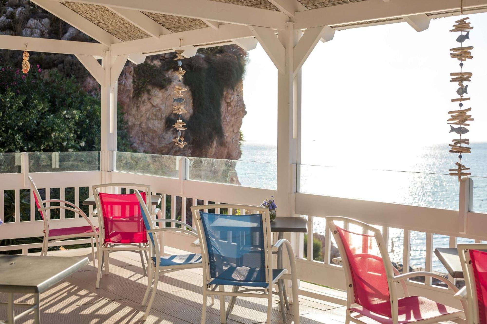 Ilidi Rock Aparthotel Livadia  Exterior photo